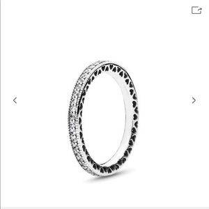 Hearts of Pandora Ring Size 6.5